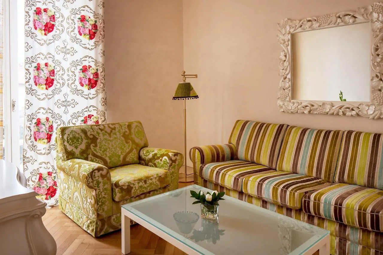 Luxury Villa Manin Viareggio | Una Esperienze