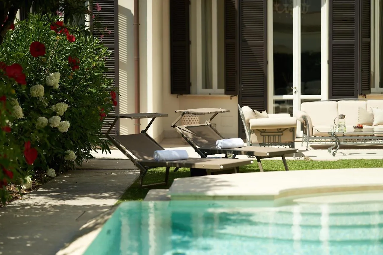 Luxury Villa Manin Viareggio | Una Esperienze