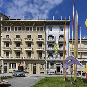 Lukas Hotel